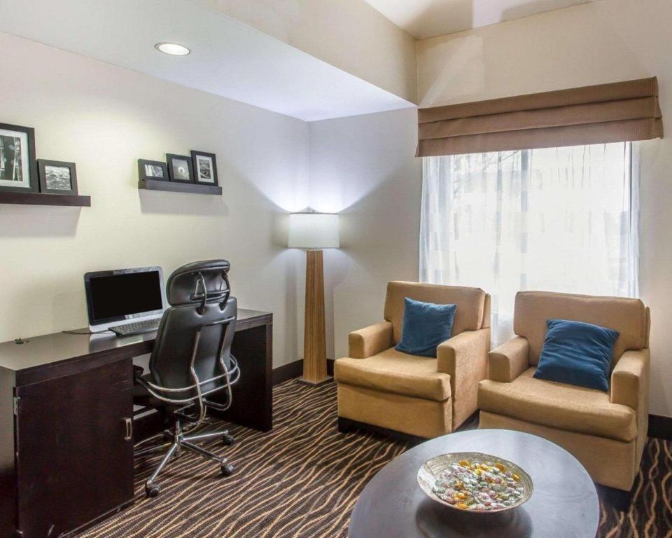 Rodeway Inn Powell Bagian luar foto